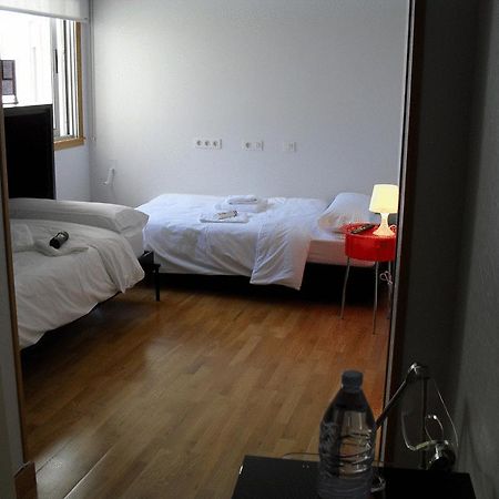 Hotel Ofi A Coruña Δωμάτιο φωτογραφία