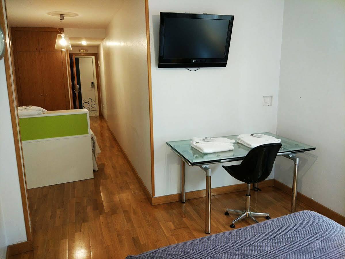 Hotel Ofi A Coruña Εξωτερικό φωτογραφία